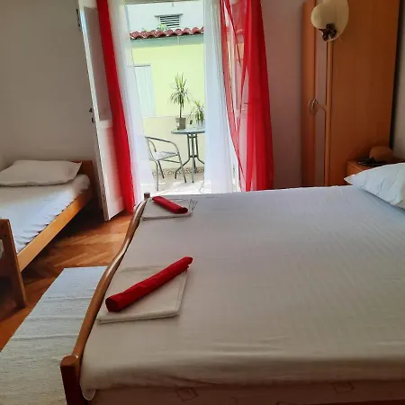 Centar Three Palms דירה מאקרסקה