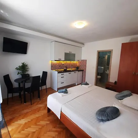 Apartman Centar Three Palms