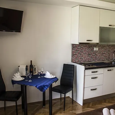 Apartment Ivan Makarska