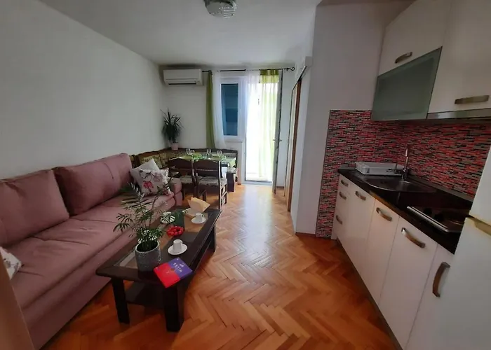 Centar Three Palms Apartmán *